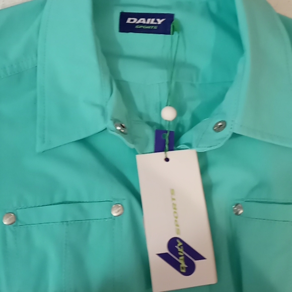 Daily Sport Button Closure  Sleeveless Golf Dress - Picture 7 of 8